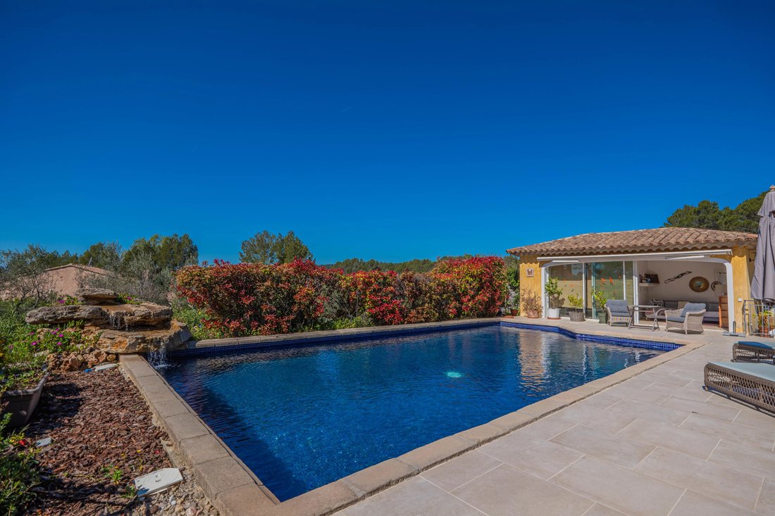 Villa in Ouest, Lorgues, France 1 - 17539876