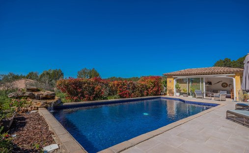 Villa in Ouest, Lorgues, France 1