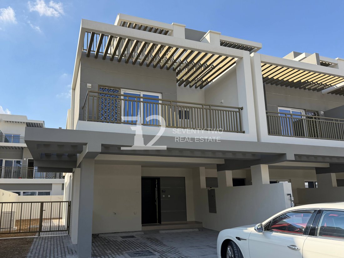 Townhouse in Damac Hills 2, Dubai, United Arab Emirates 1 - 17646537