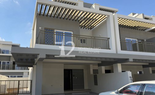 Townhouse in Damac Hills 2, Dubai, United Arab Emirates 1