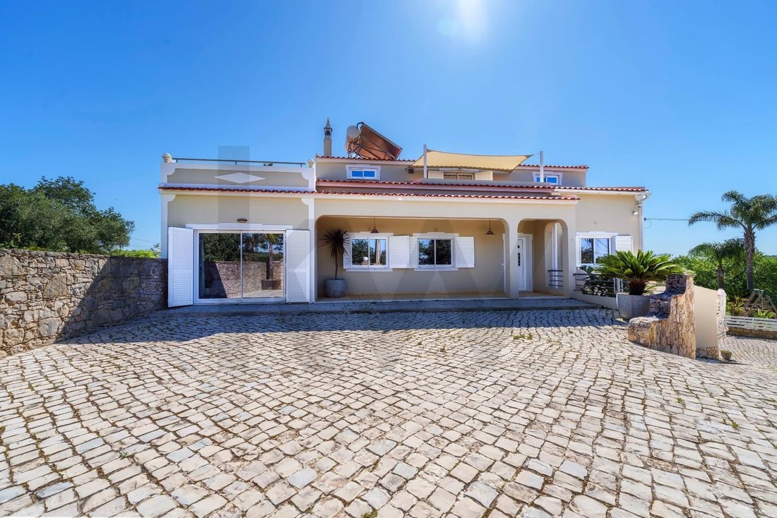 Townhouse in Loule (Sao Clemente), Algarve, Portugal 4 - 17652333