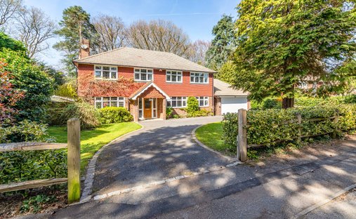 Casa a Sheerwater, Woking, Inghilterra 1