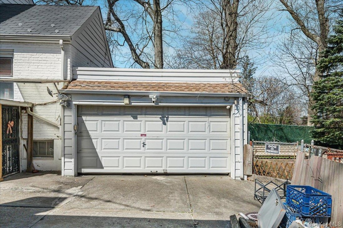House in New York, New York, United States 5 - 17653816