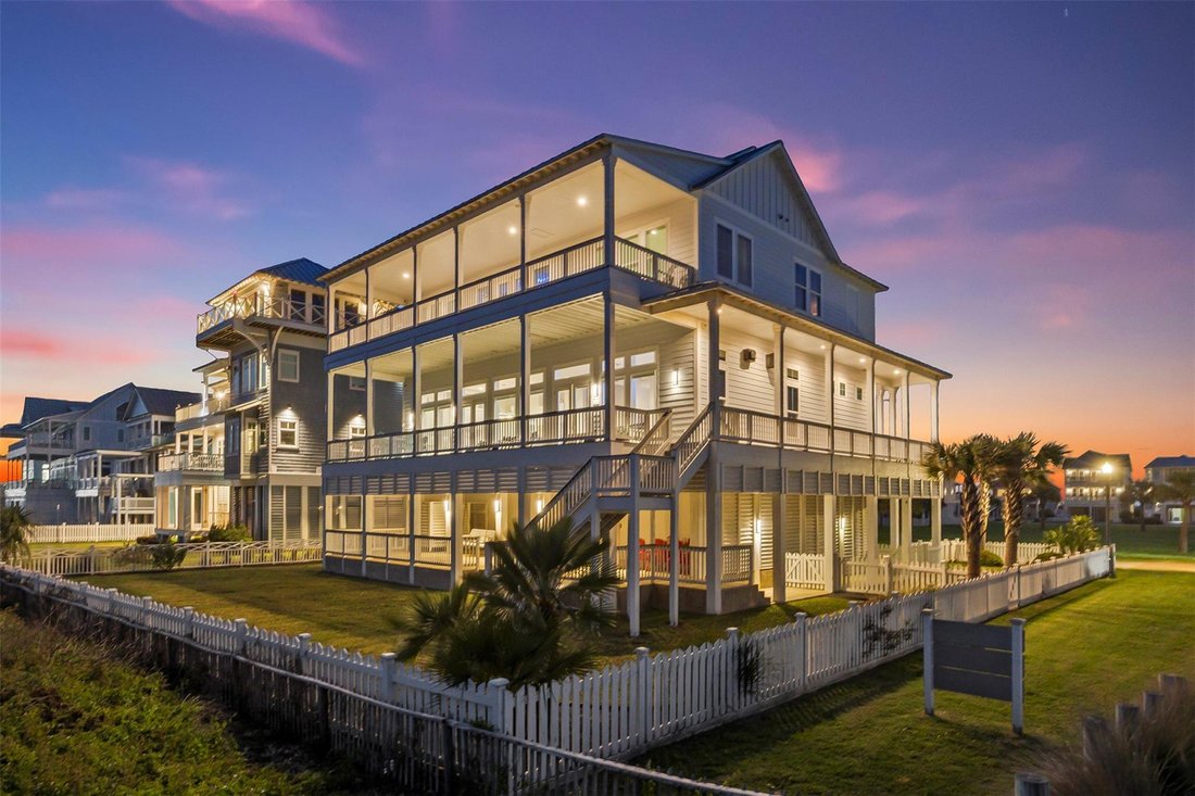 House in Galveston, Texas, United States 3 - 17649471