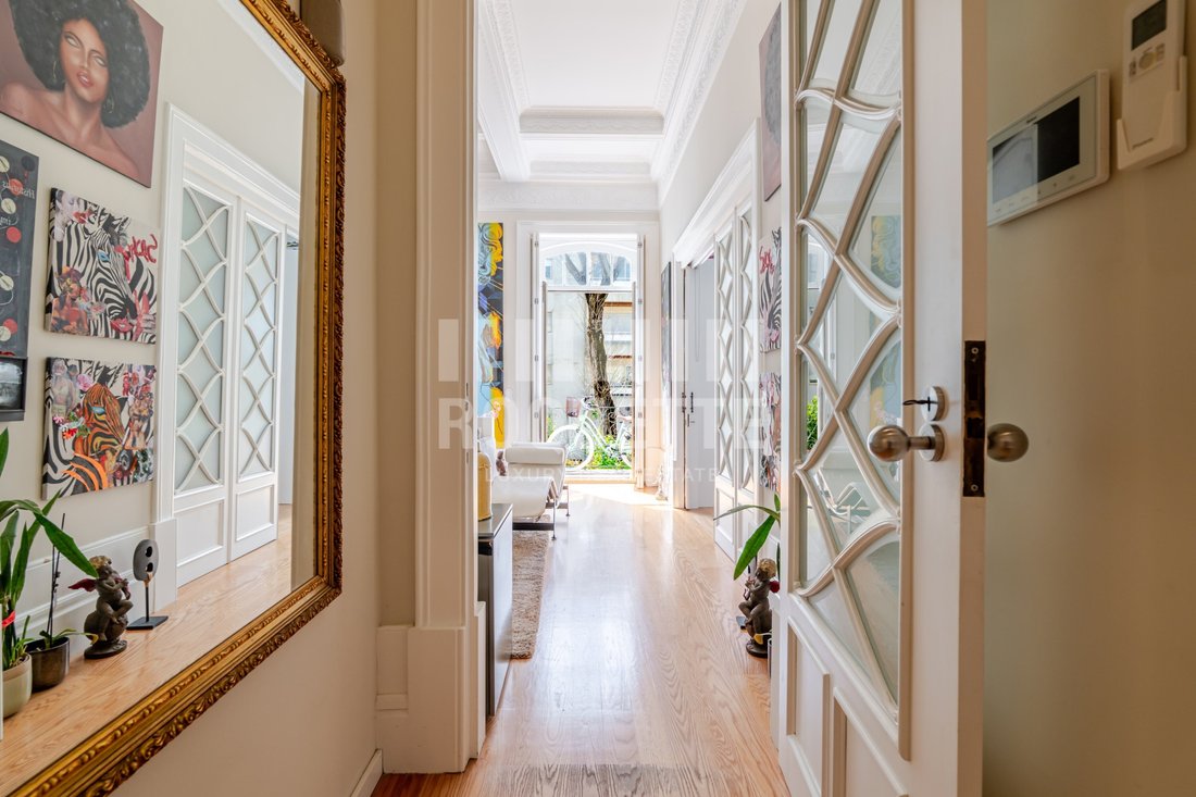 Apartment in Cedofeita, Santo Ildefonso, Se, Miragaia, Sao Nicolau e Vitoria, Porto District, Portugal 1 - 17613306