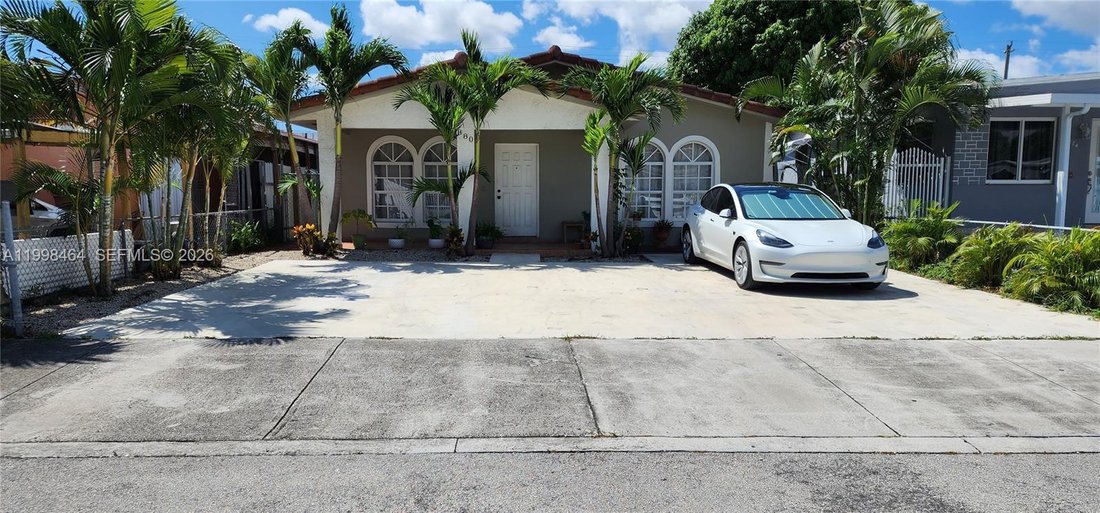 House in Hialeah, Florida, United States 1 - 17648412