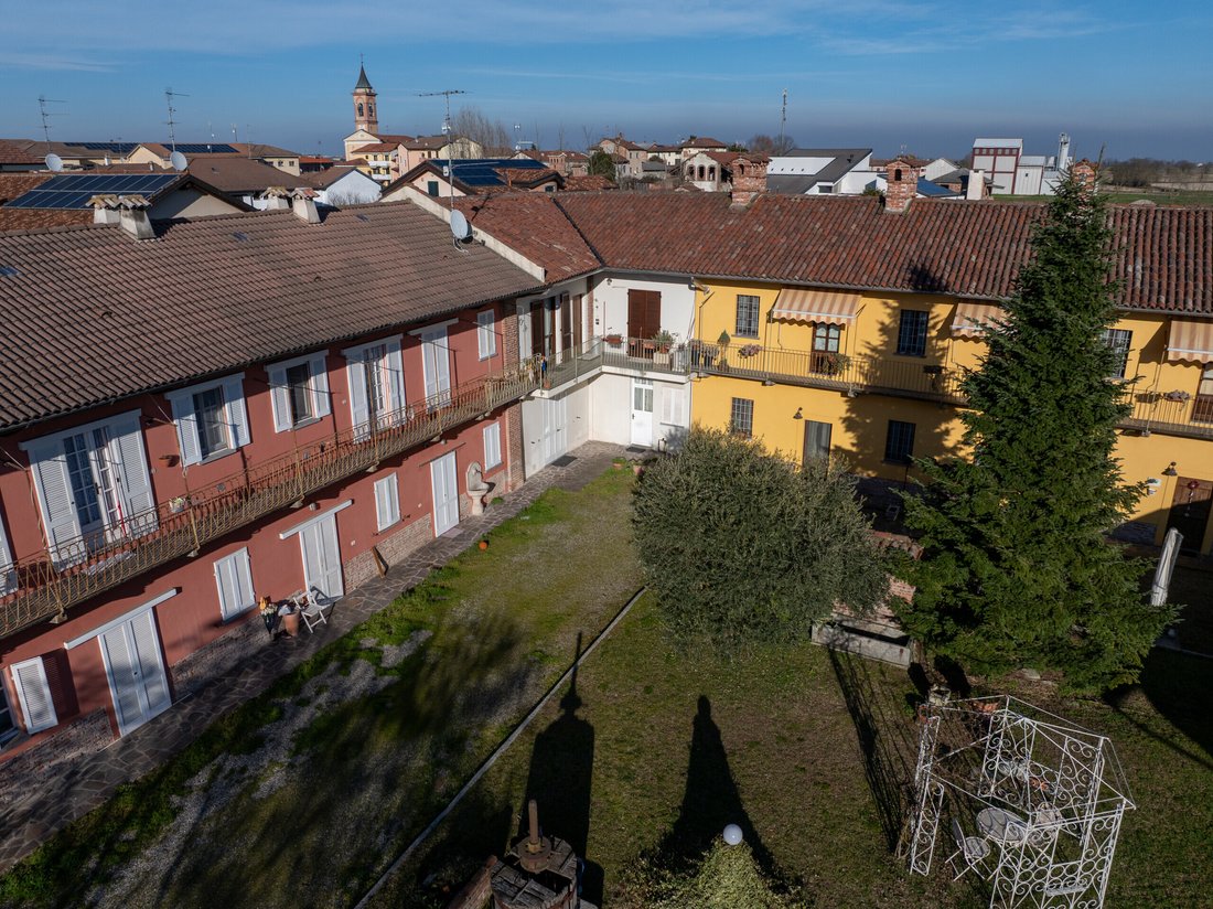 Country House in Center, Novara, Piedmont 2 - 17645394