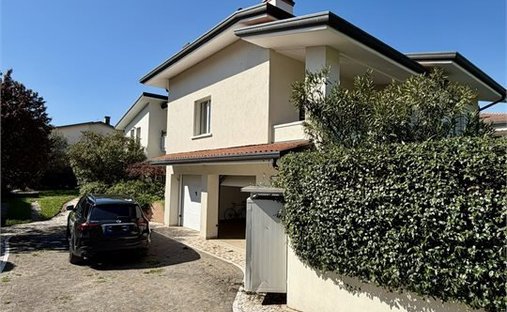 Villa in Thiene, Venetien, Italien 1