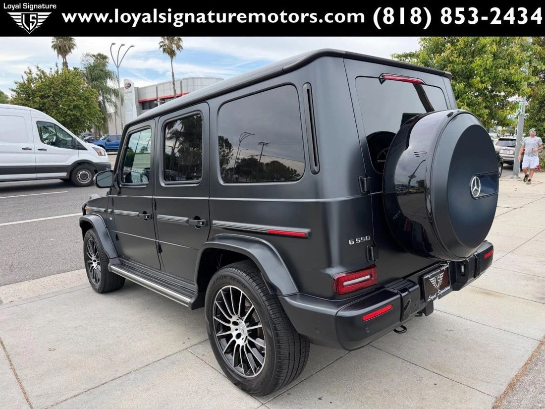 Suv in Van Nuys, CA, United States 5 - 17647400