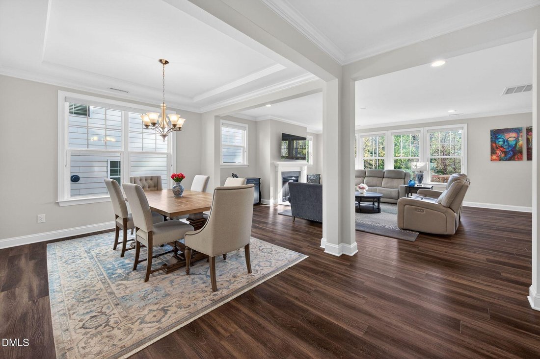 Casa a Cary, Carolina del Nord, Stati Uniti 3 - 17649383