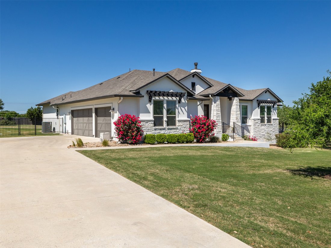 House in Liberty Hill, Texas, United States 5 - 17646106
