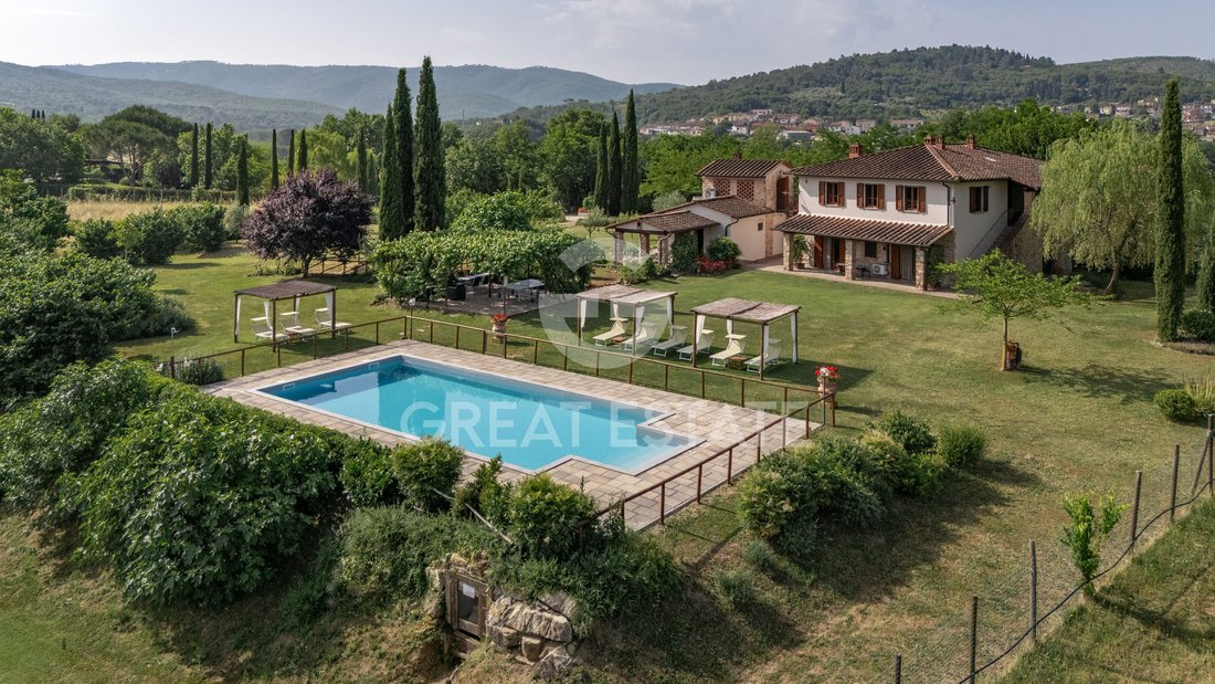Estate in Laterina Pergine Valdarno, Tuscany, Italy 1 - 17648550