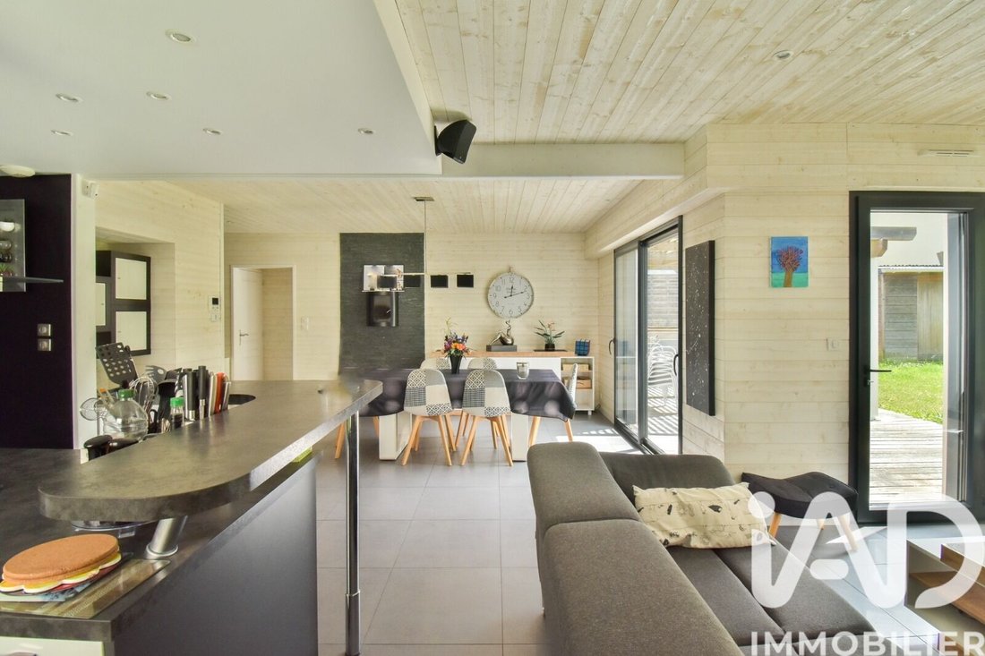 House in Montlignon, Ile-de-France, France 2 - 17653761