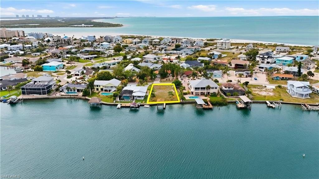 Land in Fort Myers Beach, Florida, United States 1 - 17648445