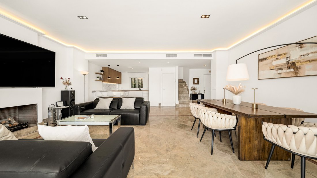 House in Marbella, Andalusia, Spain 5 - 17648090