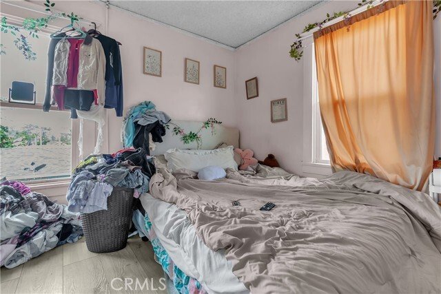Los Angeles, California, United States 4 - 17647609