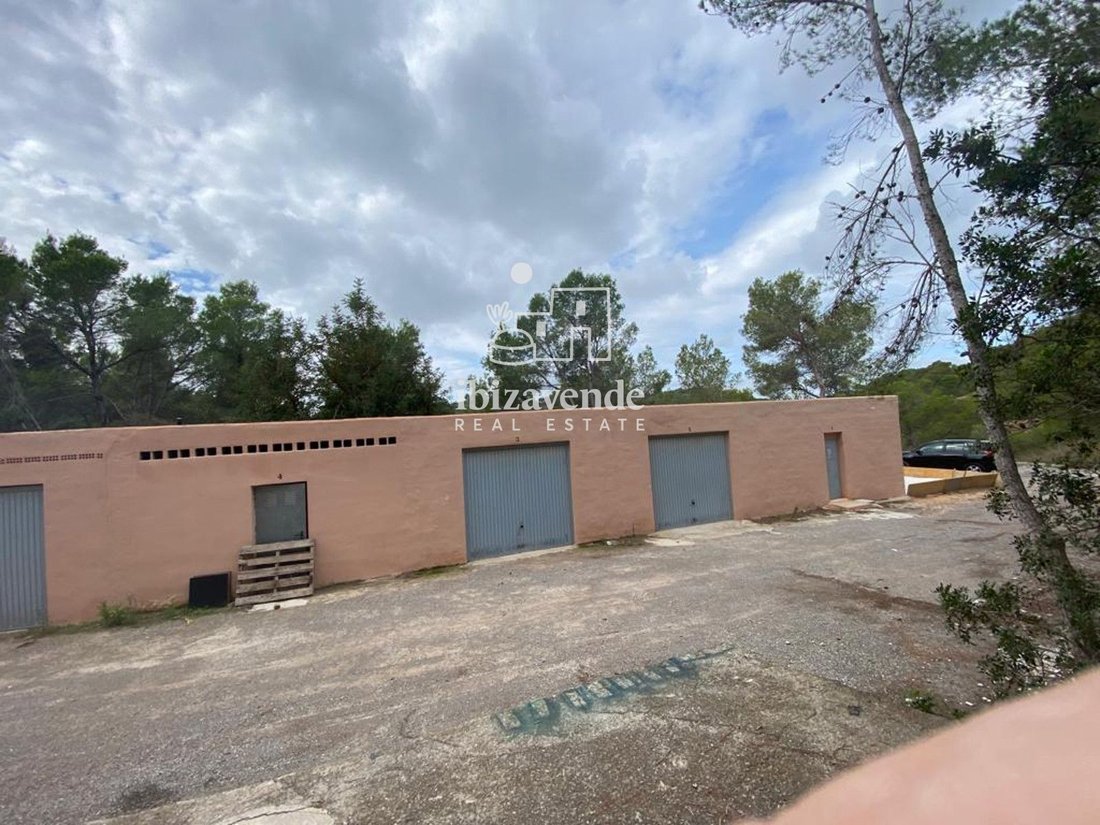 Finca in Roca Llisa, Santa Eularia des Riu, Balearic Islands 4 - 17646438