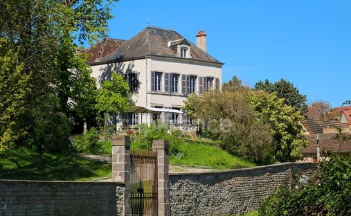 House in Mercurey, Bourgogne – Franche-Comté, France 1