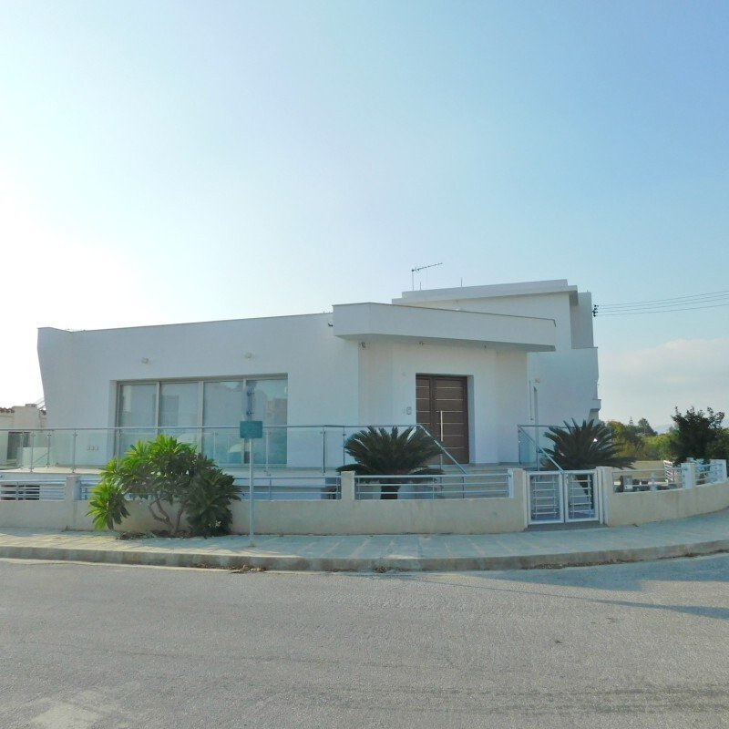 Villa in Kissonerga, Paphos, Cyprus 1 - 11010675