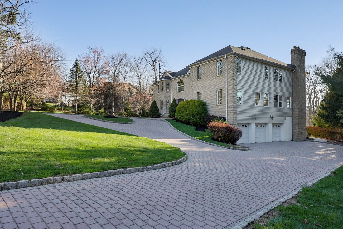 House in Watchung, New Jersey, United States 3 - 17644903