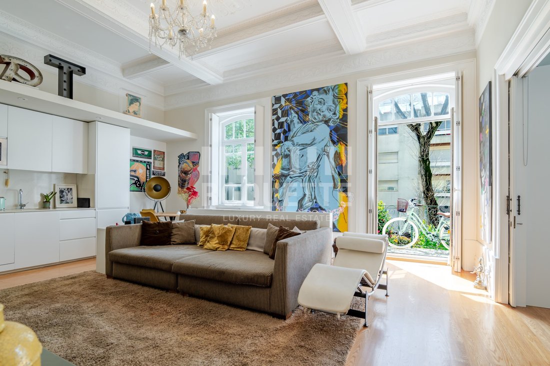 Apartment in Cedofeita, Santo Ildefonso, Se, Miragaia, Sao Nicolau e Vitoria, Porto District, Portugal 2 - 17613306