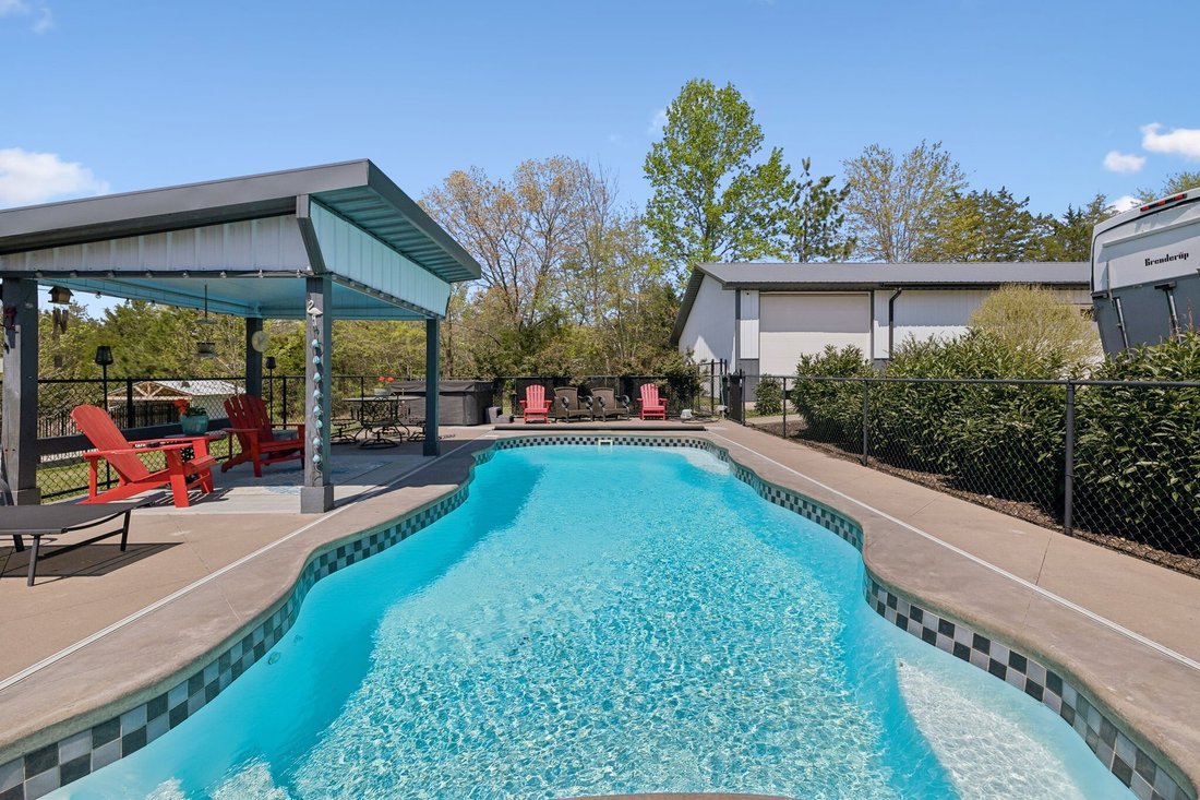 House in Bon Aqua, Tennessee, United States 4 - 17645848