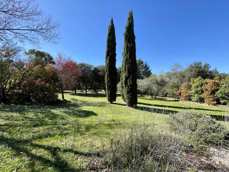 House in Jouques, Provence-Alpes-Côte d'Azur, France 4 - 17646904