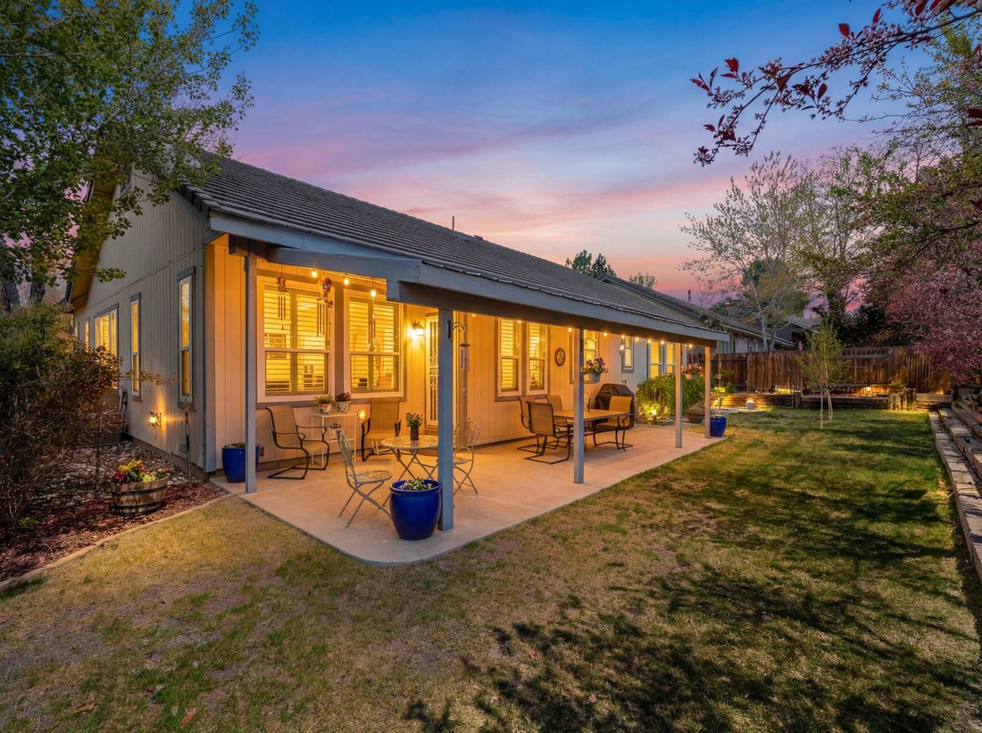 House in Sparks, Nevada, United States 5 - 16583558