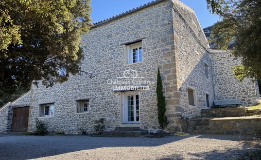 Country House in Saint-Paul-de-Fenouillet, Occitania, France 1