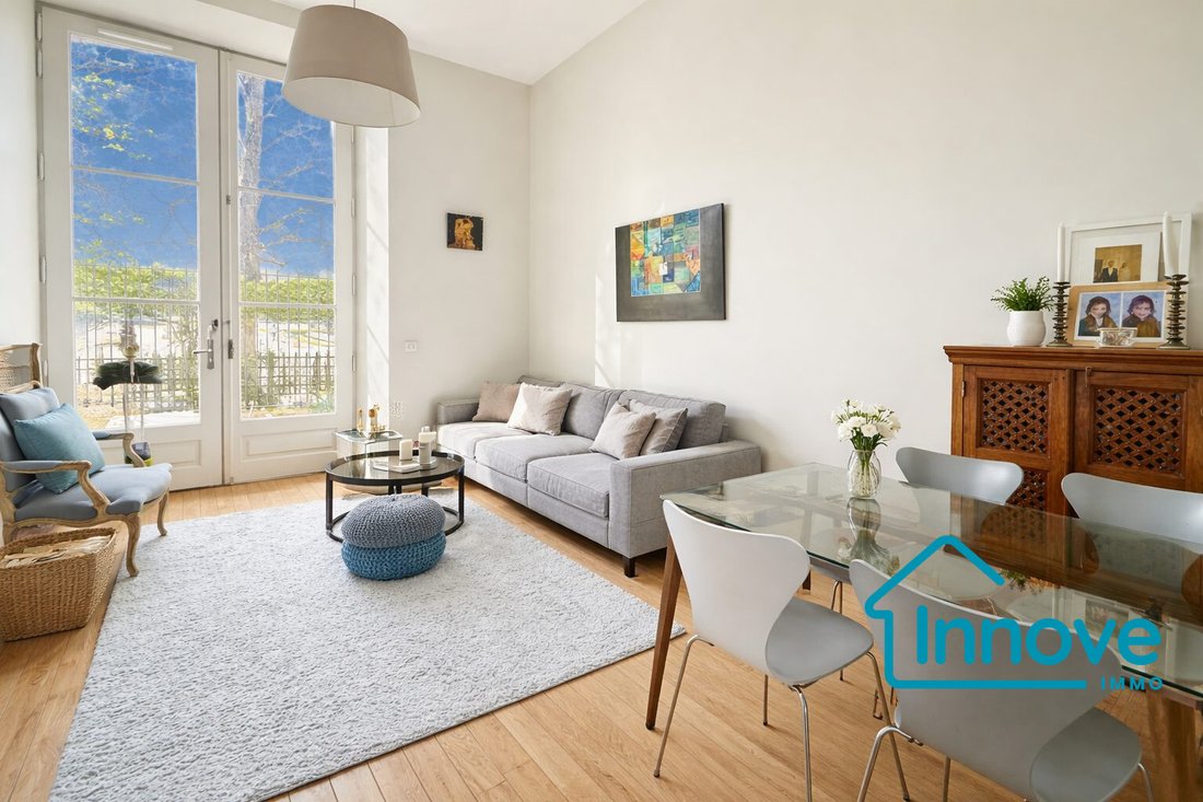 Apartment in Domaine National du Château, Versailles, France 3 - 17660735