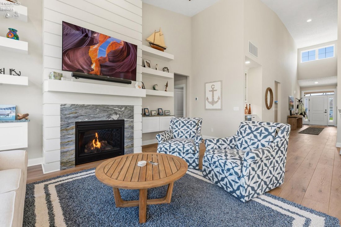 Condo in Port Clinton, Ohio, United States 5 - 17649315