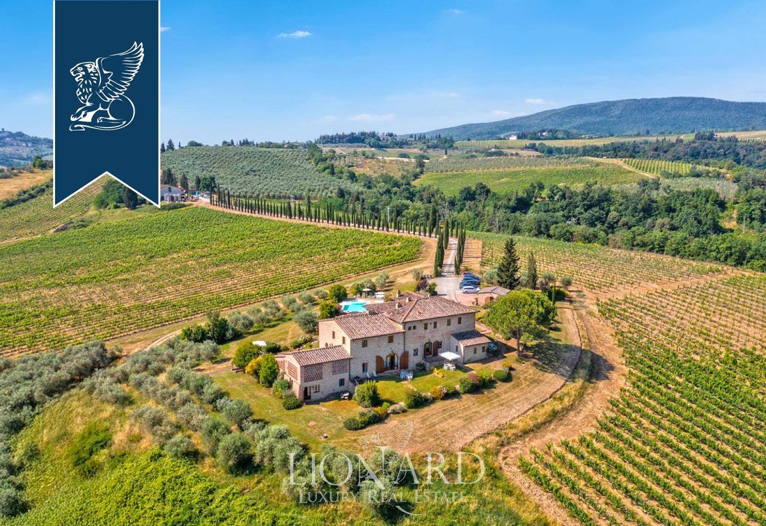 Villa in San Gimignano, Tuscany, Italy 2 - 17467687