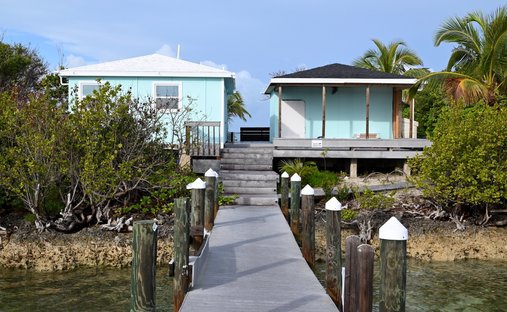 House in Blackwood Village, North Abaco, The Bahamas 1