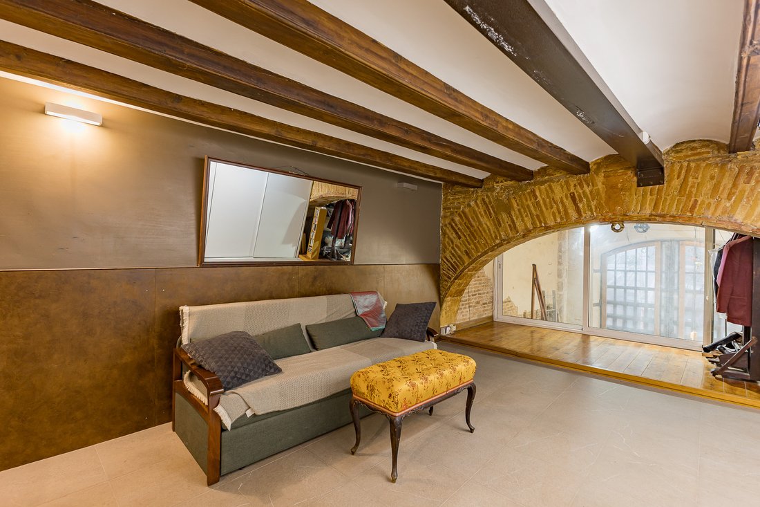 Apartment in Ciutat Vella, Barcelona, Spain 3 - 17649870
