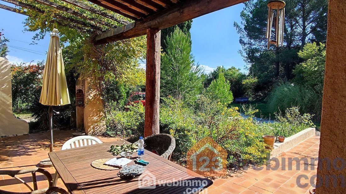 Villa in Ventabren, Provence-Alpes-Côte d'Azur, France 3 - 17649533