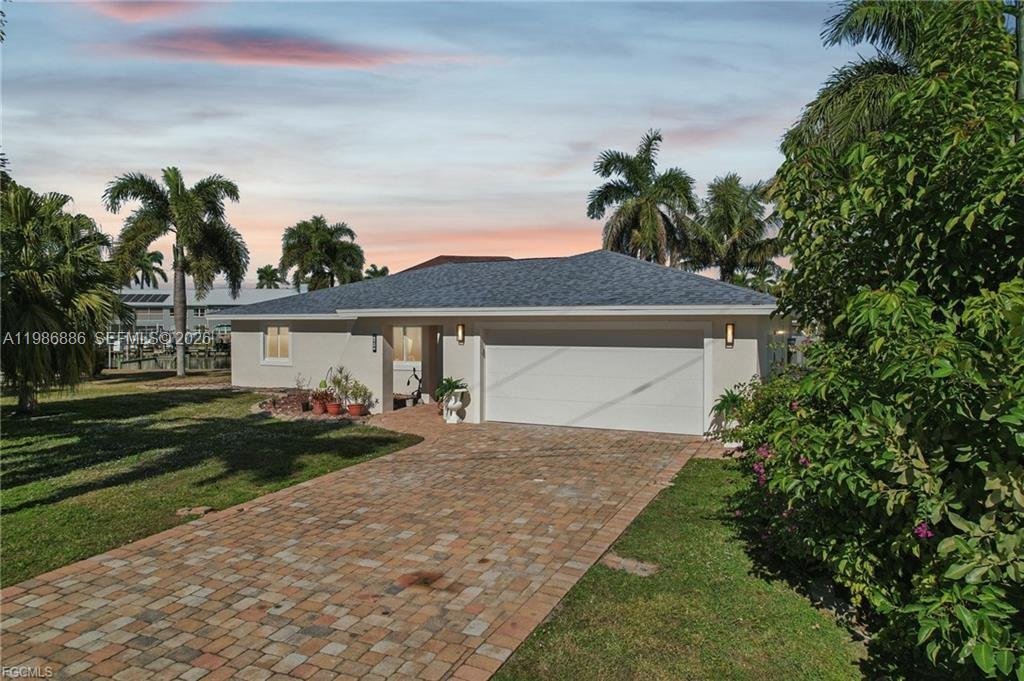 House in Cape Coral, Florida, United States 2 - 17648436