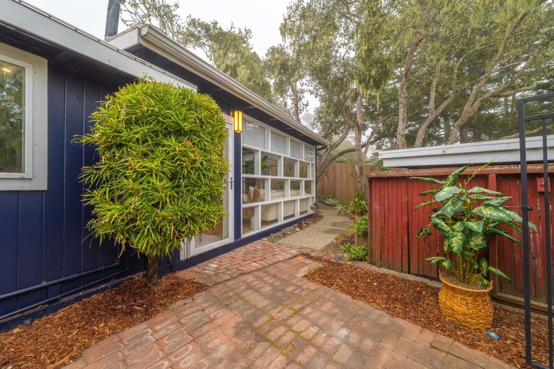House in Pacific Grove, California, United States 3 - 17652114