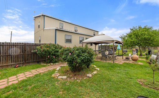 House in Giddings, Texas, United States 1