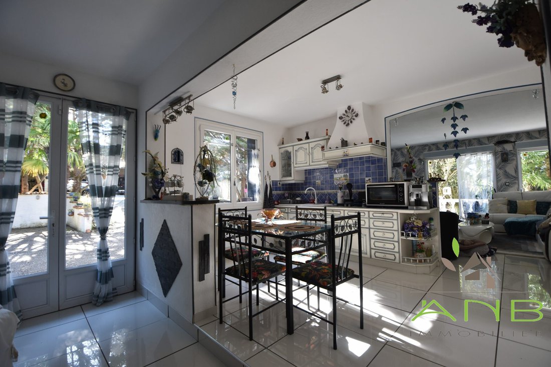 House in L'Isle-d'Espagnac, Nouvelle-Aquitaine, France 5 - 17651478