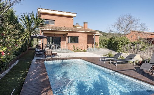 House in Vacarisses, Catalonia, Spain 1