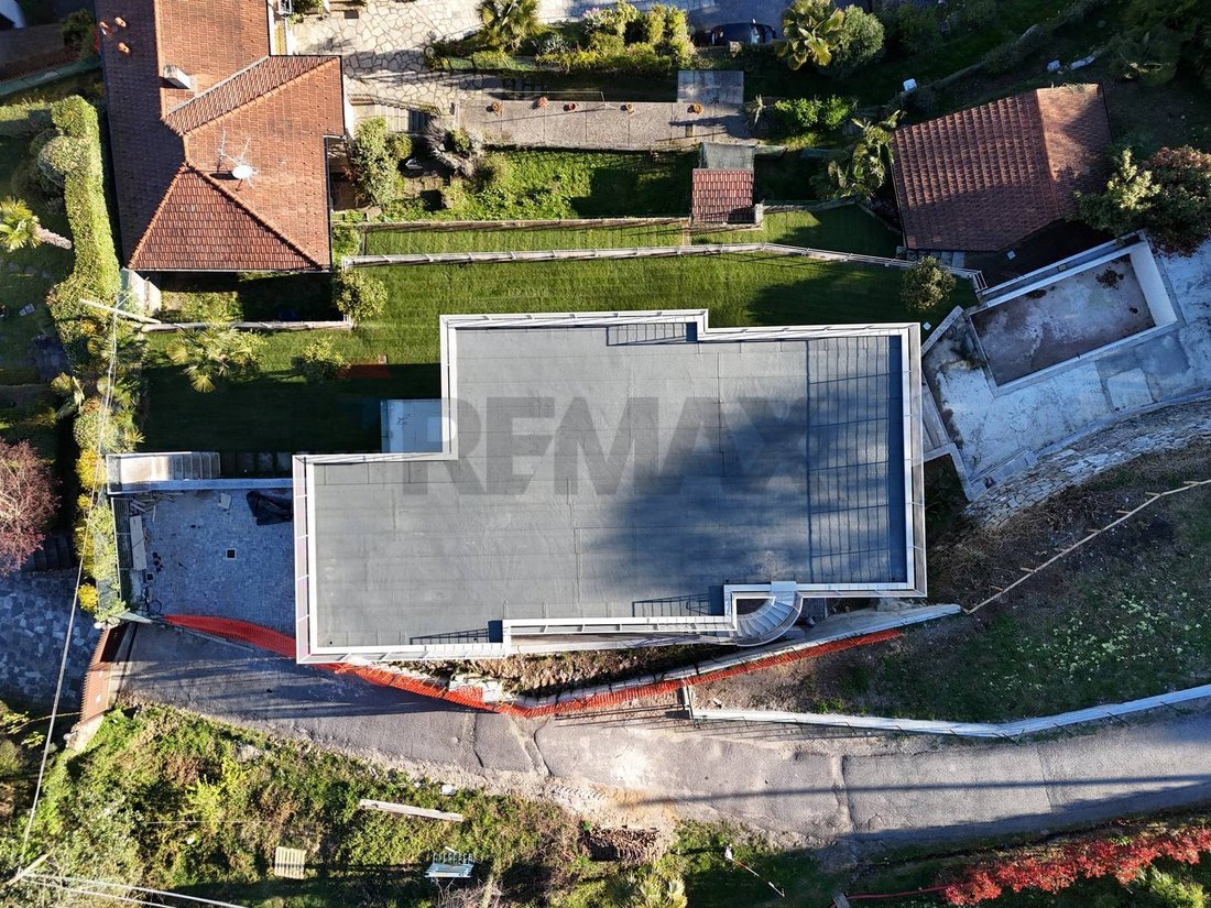 Villa in Stresa, Piedmont, Italy 4 - 17656710