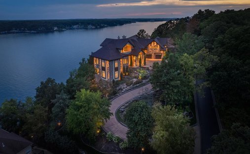 House in Lake Ozark, Missouri, United States 1