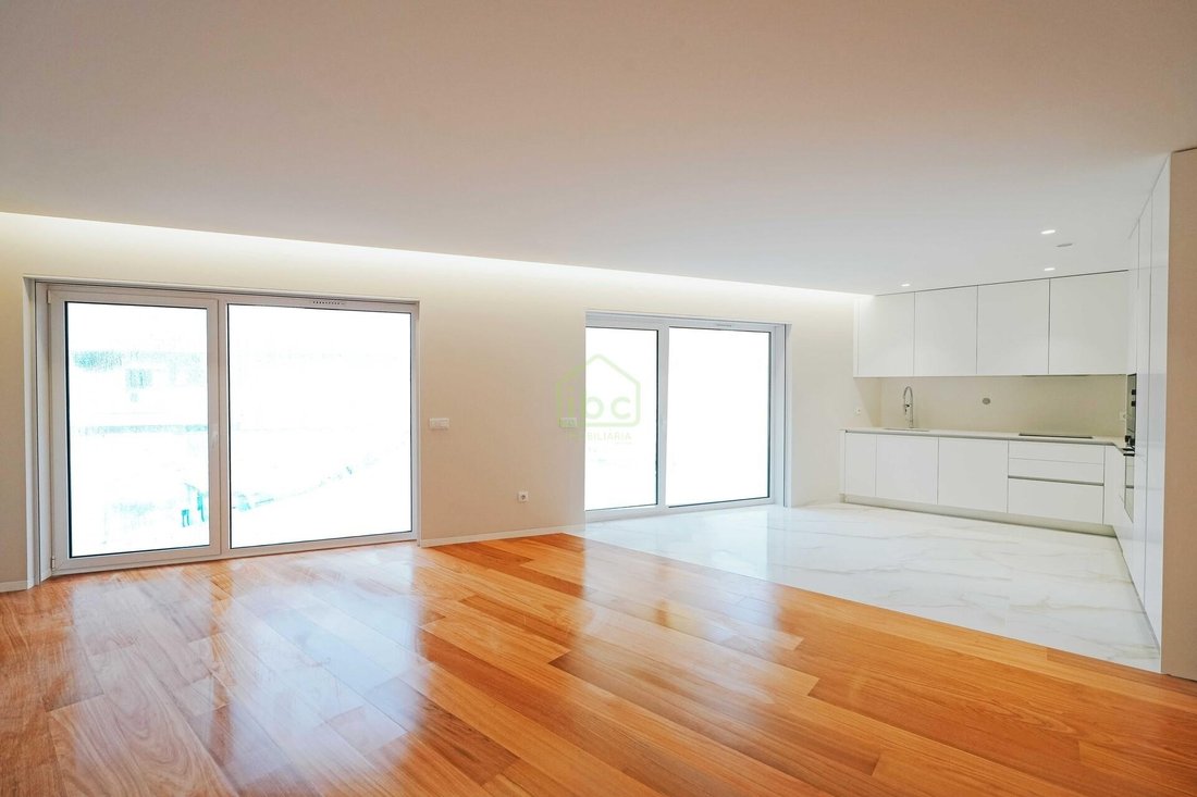 Apartment in Povoa de Varzim, Beiriz e Argivai, Porto District, Portugal 1 - 17657752