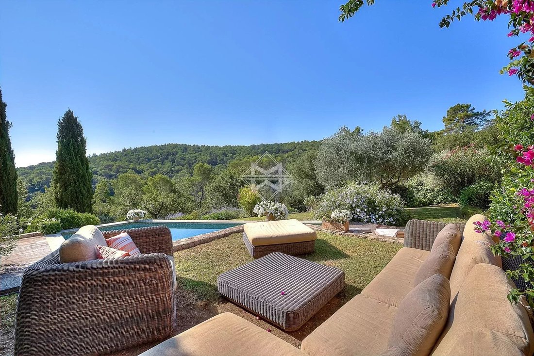 Villa in Valbonne, Provence-Alpes-Côte d'Azur, France 2 - 17654511