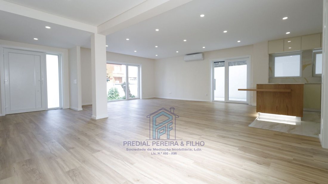 Villa in Rio Tinto, Porto District, Portugal 1 - 17652300