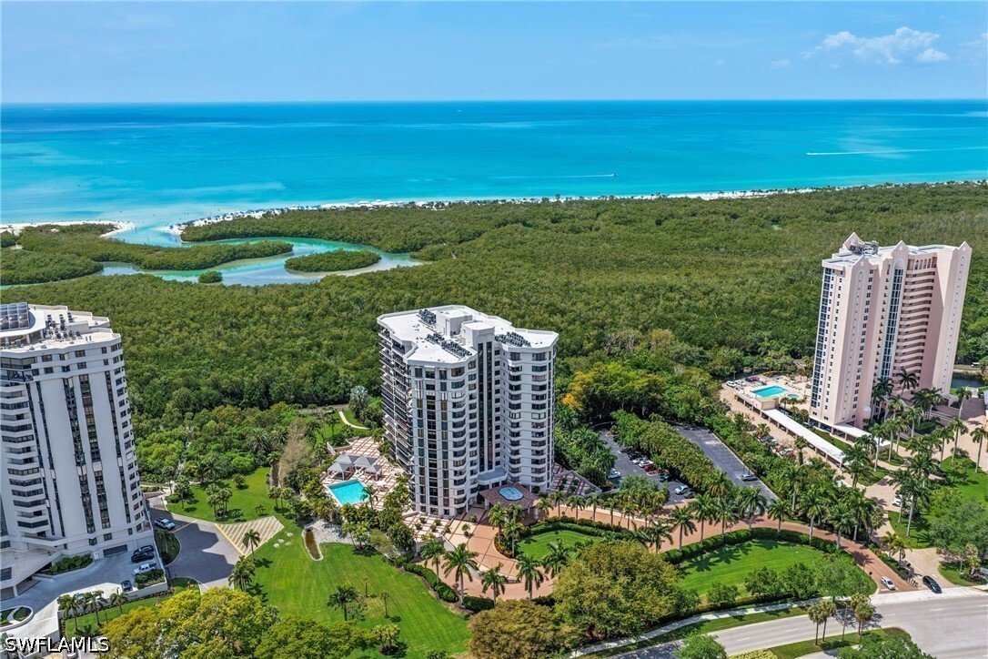 Condo in Naples, Florida, United States 1 - 17602190