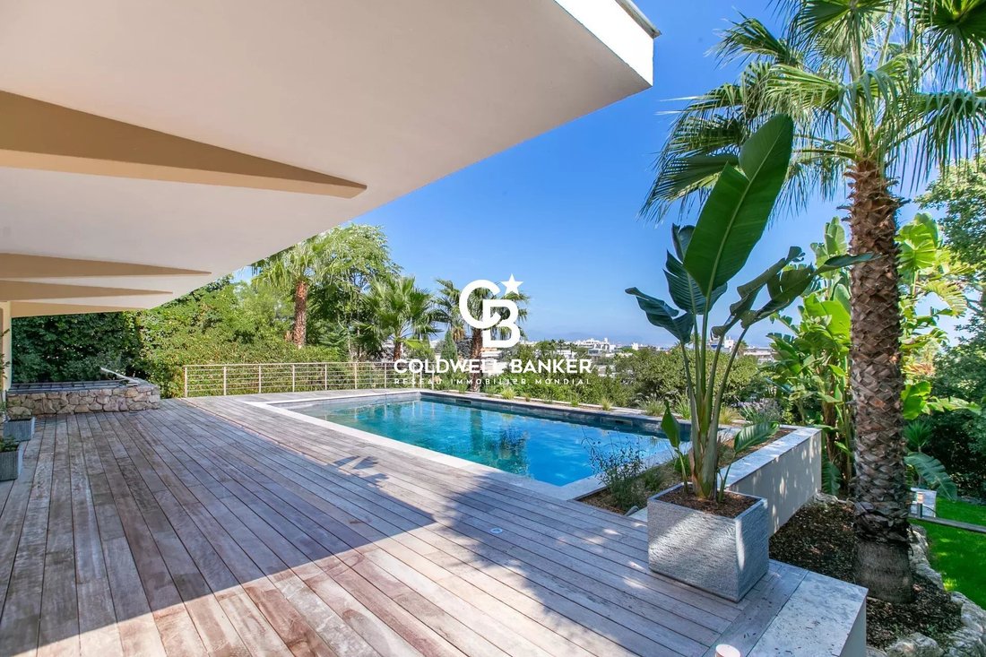 Villa in Ponteil, Antibes, France 2 - 17660230