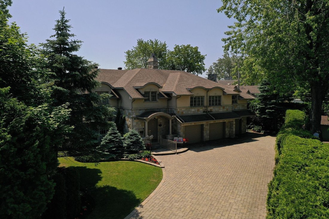 House in Beaconsfield, Quebec, Canada 1 - 17649779