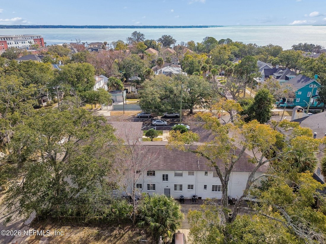 Jacksonville, Florida, United States 5 - 17648563