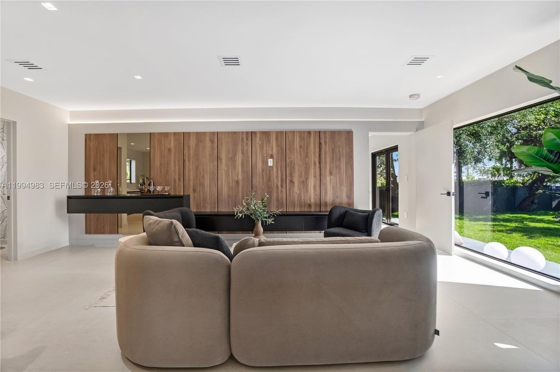 House in Miami, Florida, United States 5 - 17574395